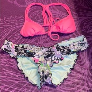 Victoria secret ruffle bikini bottoms !!🤩
